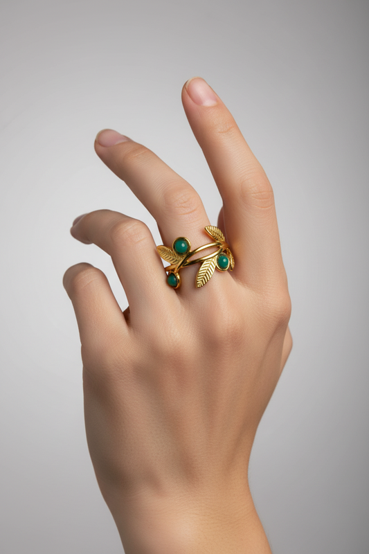 Anello in Acciaio Dorato con Pietra Naturale