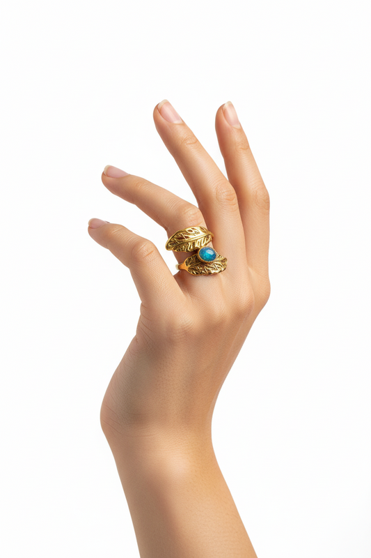 Anello in Acciaio Dorato con Pietra Naturale Foglie