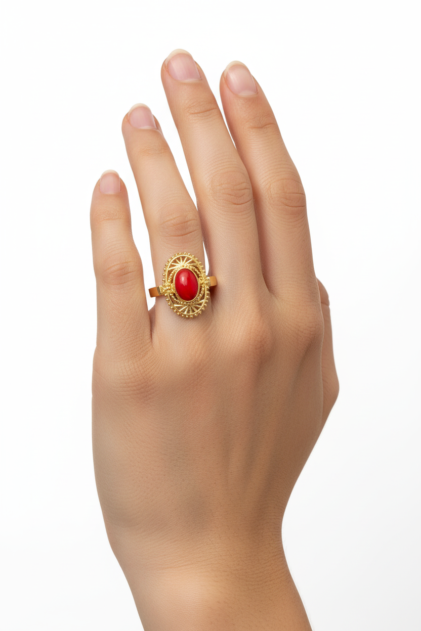 Anello in Acciaio Dorato con Pietra Naturale Rosso