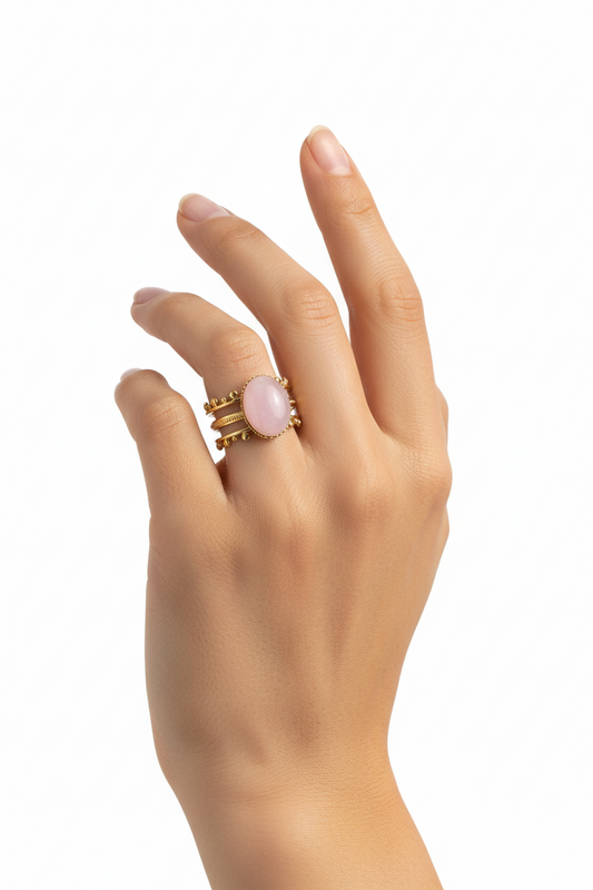 Anello in Acciaio Dorato con Pietra Naturale Rosa grande
